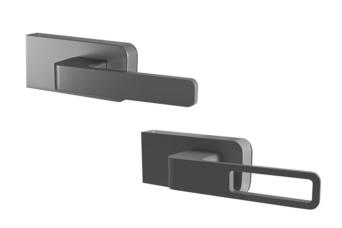 Magnetic door handle for glass sheet