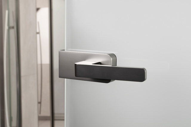 H4 Magnetic door handle